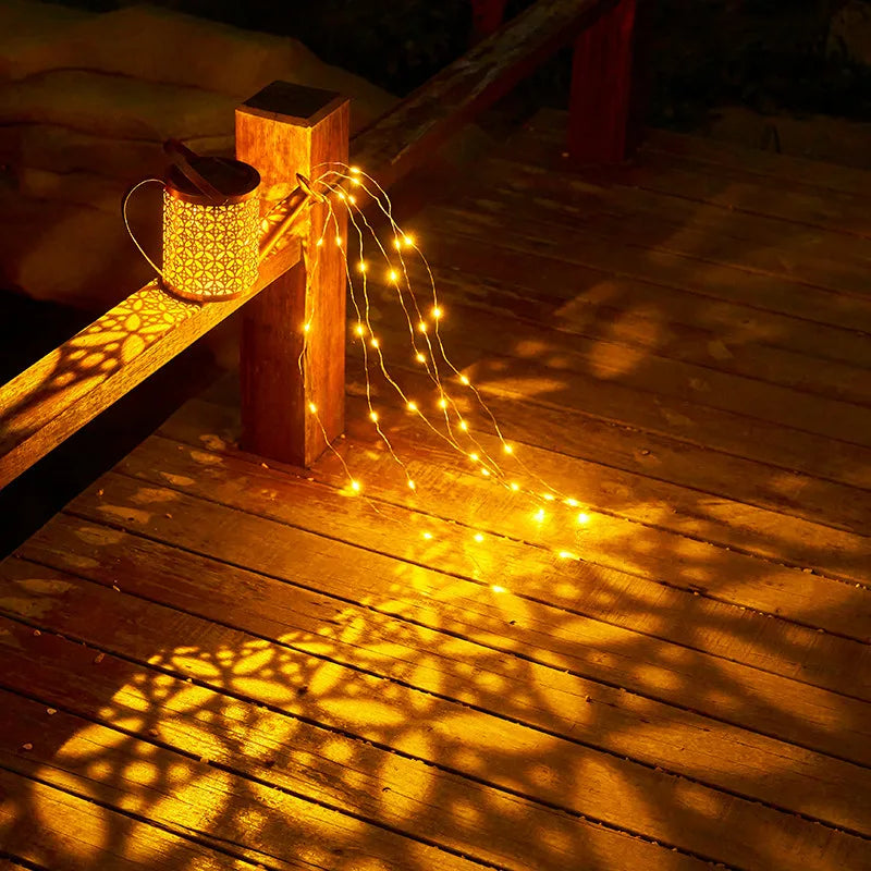 Solar Watering Can Sprinkler Light – Waterproof Outdoor Fairy “Water Droplet” Lamp for Flower Pots, Lawn & Courtyard (Auto On/Off)